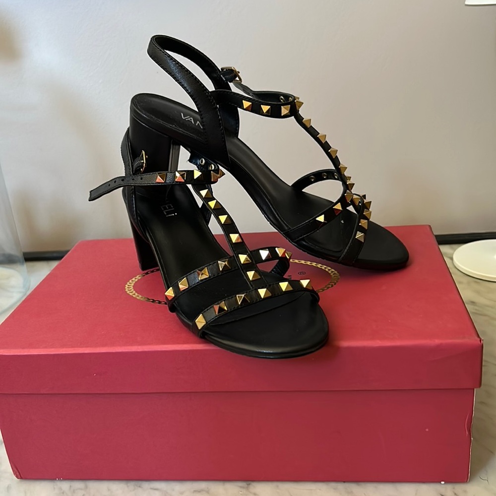 VANELi Midge heel Black Nappa with gold studs size 6.5